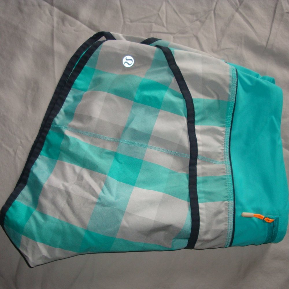 Lululemon Speed Shorts, Size 8